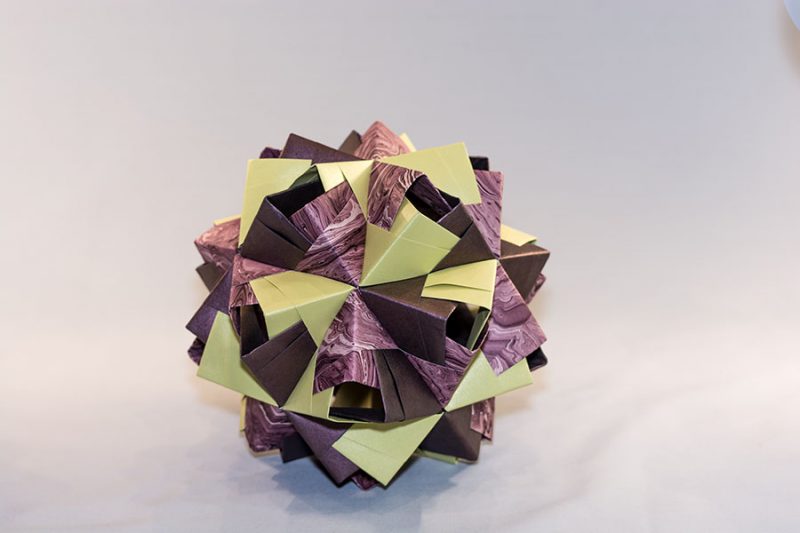 Icosaedre traforato Aichi verd